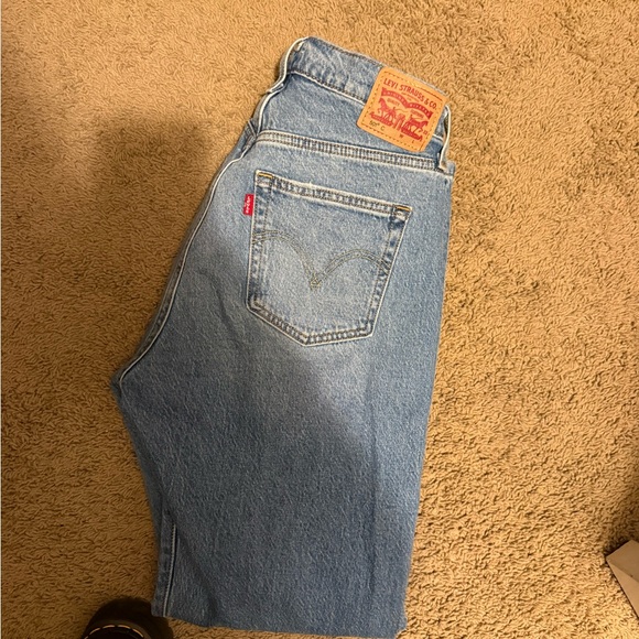 Levi's Women's High Rise Blue Jeans - Picture 5 of 5